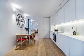 Nomad s Lux - 2bdr Almada Private Porto