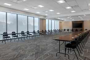 Holiday Inn Express & Suites St.Thomas by IHG