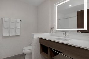 Holiday Inn Express & Suites St.Thomas by IHG