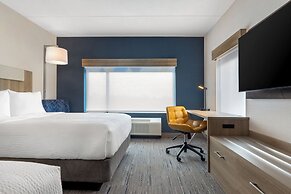 Holiday Inn Express & Suites St.Thomas by IHG