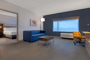 Holiday Inn Express & Suites St.Thomas by IHG