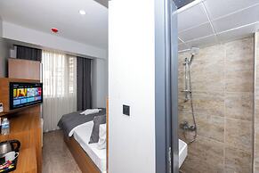 Mayza Otel