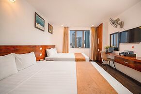 Waikiki Beach Hotel Da Nang