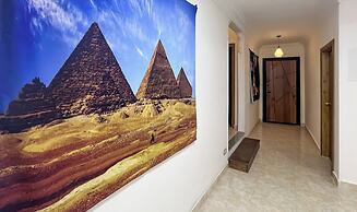 Atlantis pyramids Inn new