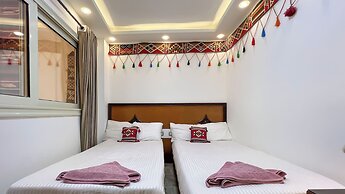 Atlantis pyramids Inn new