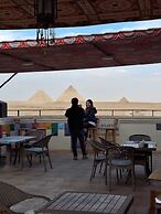 Atlantis pyramids Inn new