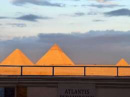 Atlantis pyramids Inn new