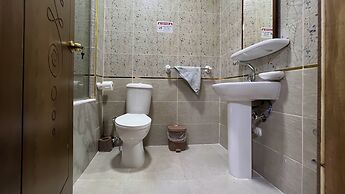 Atlantis pyramids Inn new