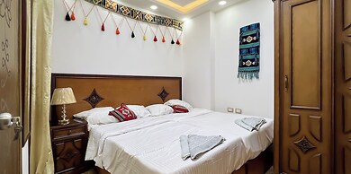 Atlantis pyramids Inn new