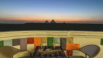 Atlantis pyramids Inn new