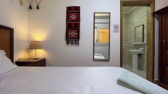 Atlantis pyramids Inn new