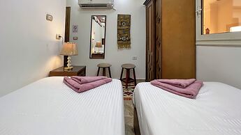 Atlantis pyramids Inn new