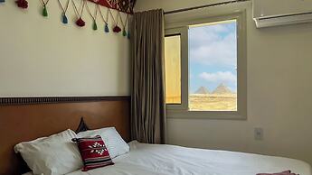 Atlantis pyramids Inn new