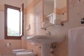 Idyllic Residence Cala Viola 2 Bedroom Sleeps Nm1378