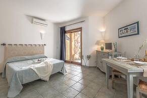Tranquil Palau Green Village Studio Sleeps 2 Plus a Child bed Possible