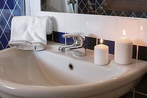 Tranquil Palau Green Village Studio Sleeps 2 Plus a Child bed Possible