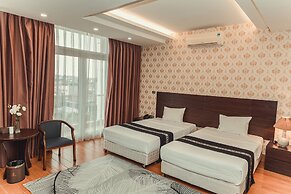 J&C HOTEL