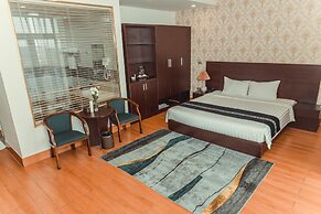 J&C HOTEL