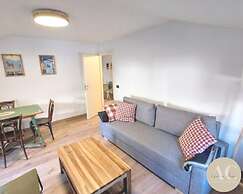 Square Apartment in Ponte di Legno