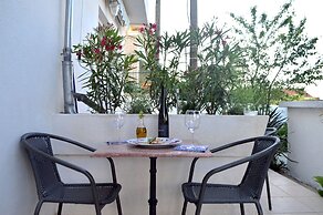 Nearby Beach, Apartment Marijane 952
