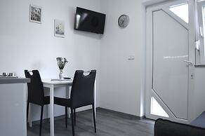 Nearby Beach, Apartment Marijane 952