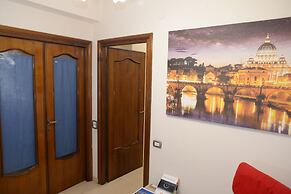 Room-emilio's Home Triple Room in our co