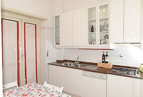 Room-emilio's Home Triple Room in our co