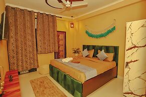 Roomshala 115 Satguru Residency