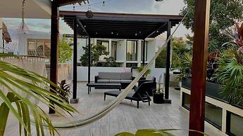 1 Br Great Location Spacious Rooftop Pool