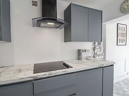 3 Auborough Street