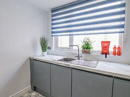 3 Auborough Street