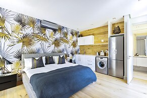 Amara Villa - Designer Villa With Solar Power
