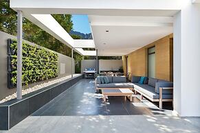 Amara Villa - Designer Villa With Solar Power