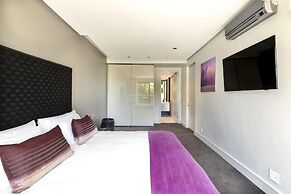 Amara Villa - Designer Villa With Solar Power