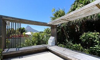 Amara Villa - Designer Villa With Solar Power
