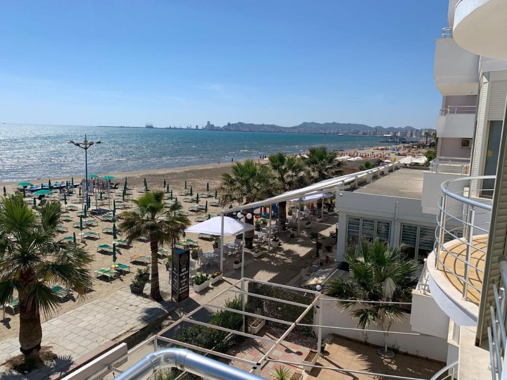 Apartment on the Beach