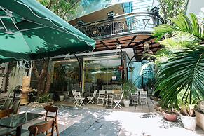 Nguyen Huong Hotel