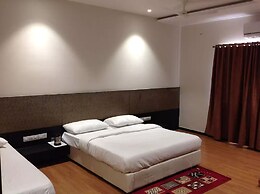Priyanjali Hotel and Garden