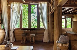Roots Tree House