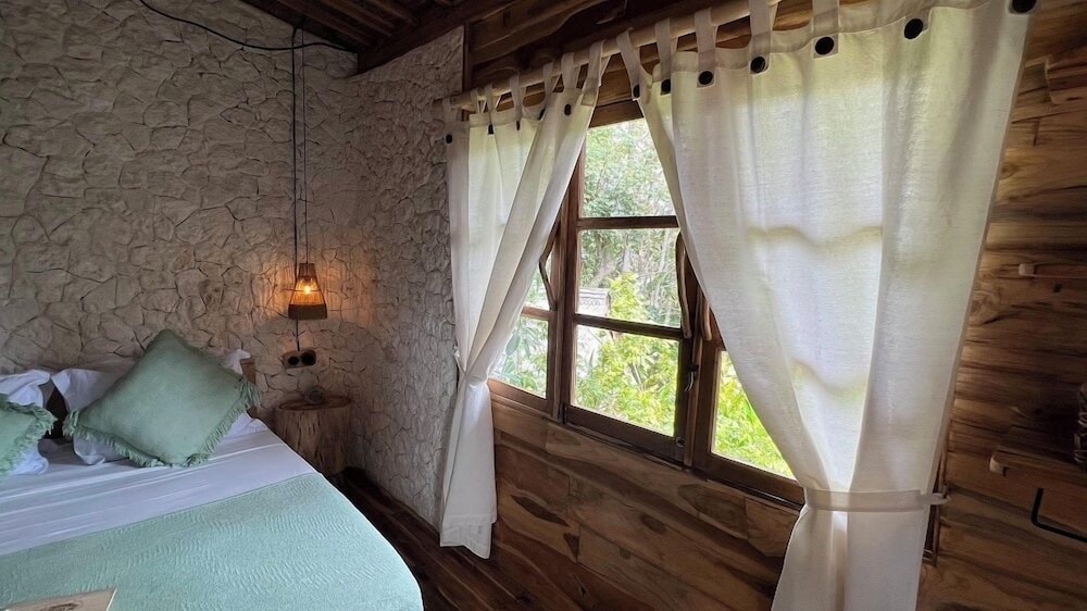 Roots Tree House
