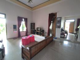 Hotel O Excellent Kost