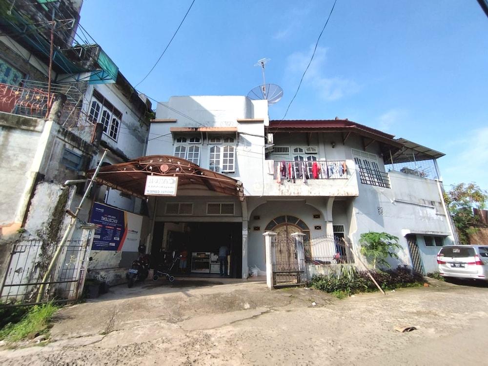 Hotel O Excellent Kost