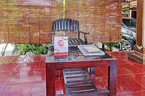 Hotel O Astri Homestay