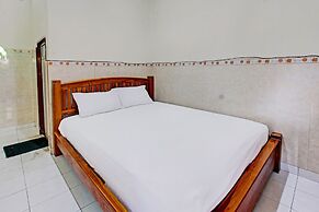 Hotel O Astri Homestay