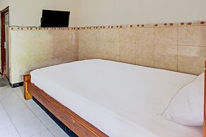 Hotel O Astri Homestay