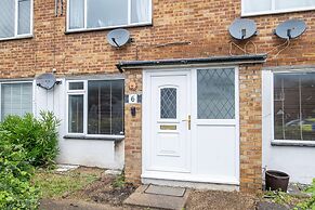 Bourne Court Attractive 1 bdrm Apartment