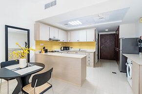 Amazing Stay With Beach Access & Balcony -rak