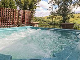 Hillside Lodge