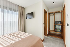Meruno Alaçatı +12 Adult