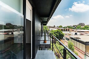 Santa Maria Apartments by VH